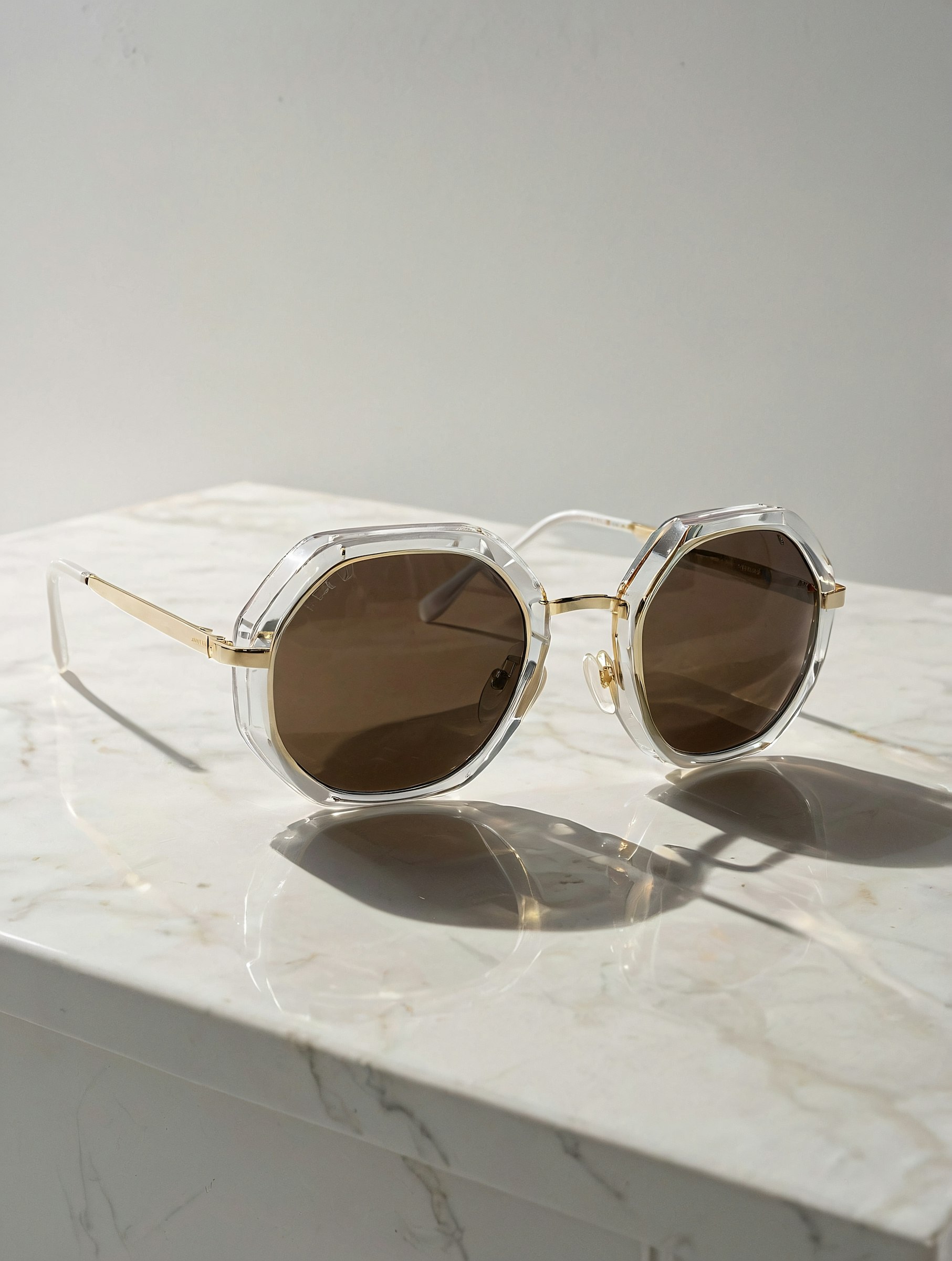 Vertex sunglasses in Gold Smoke