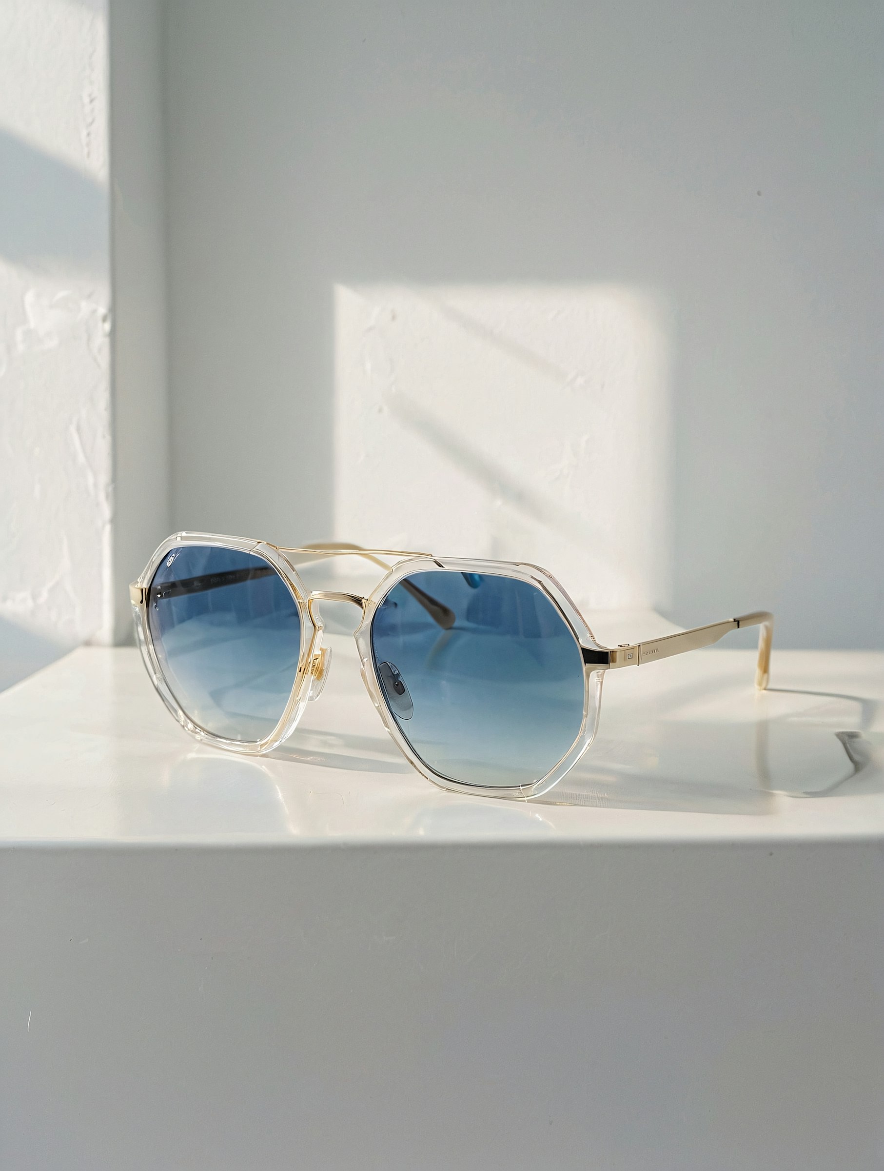 Bayside sunglasses in Crystal Sky